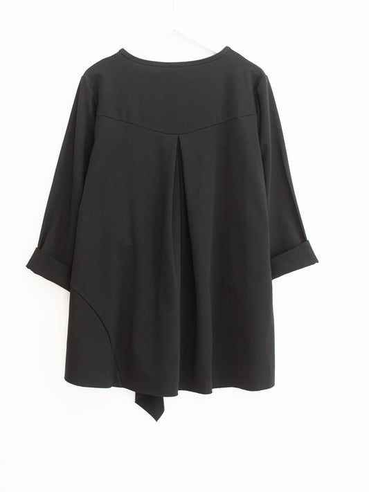 Brushed sweatshirt with a pointed tip