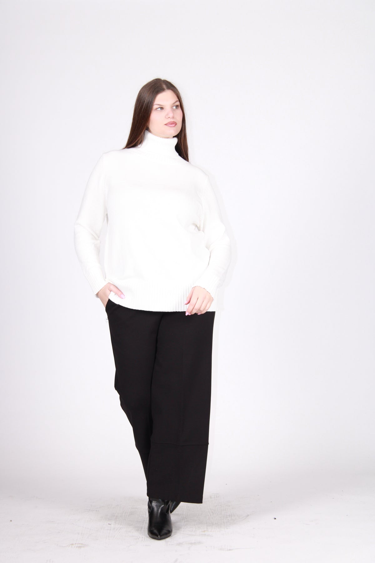 Maglia collo alto panna