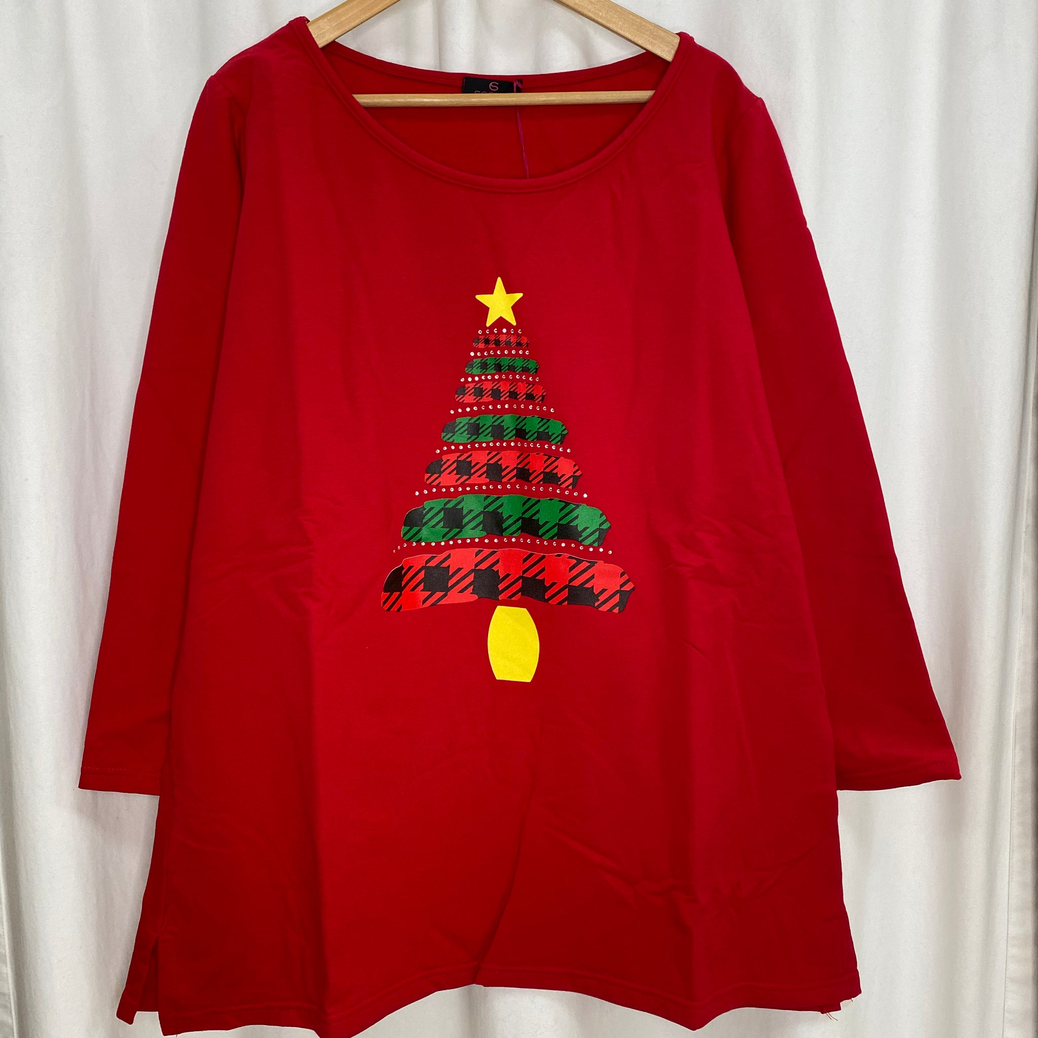 Curvy Christmas tree sweatshirt