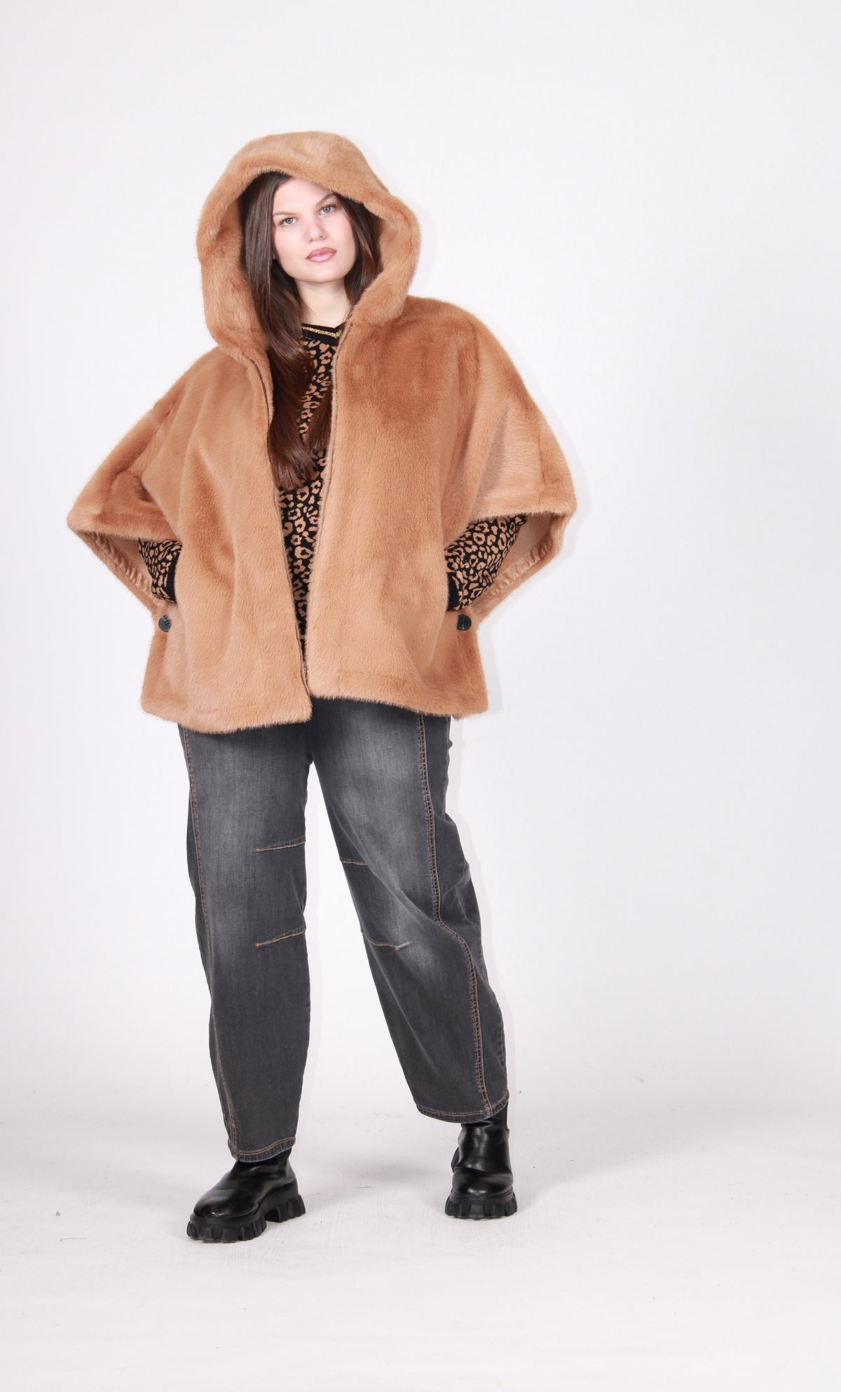 Cappa donna ecopelliccia castoro