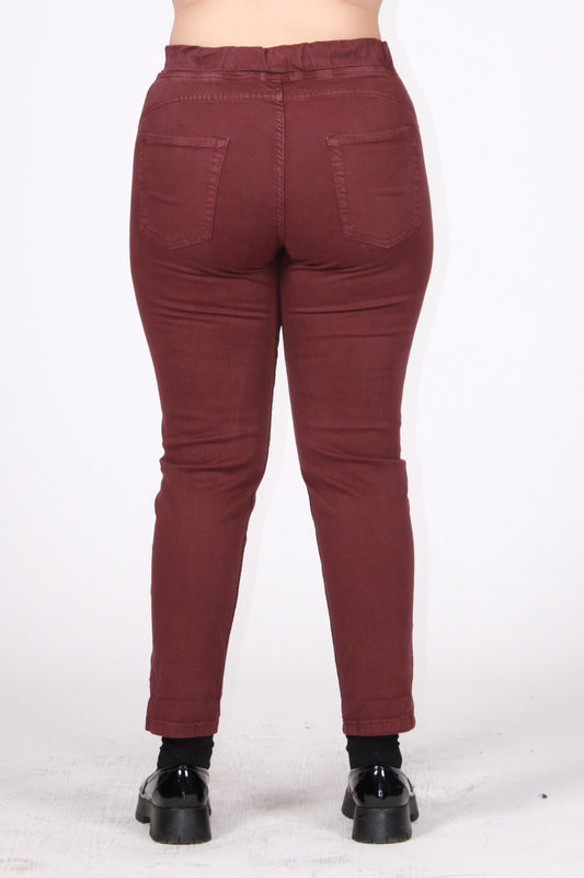 Pantalone molla color prugna
