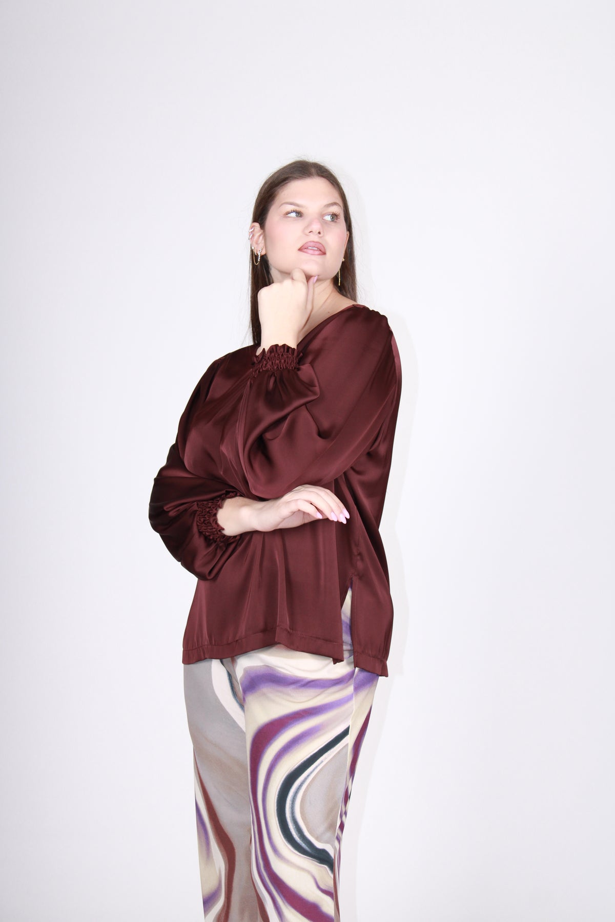Blusa raso prugna