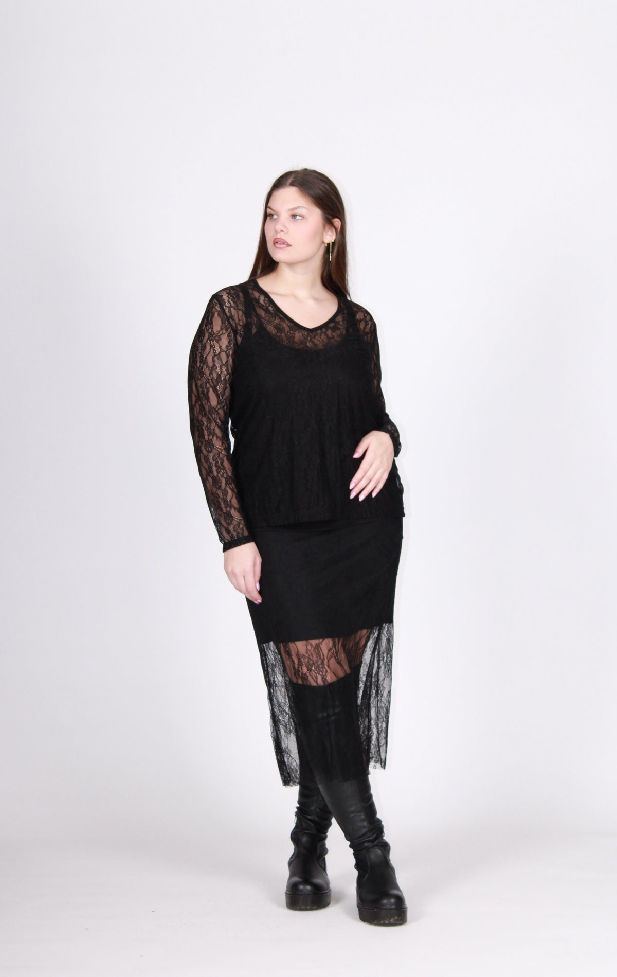 Gonna pizzo nero