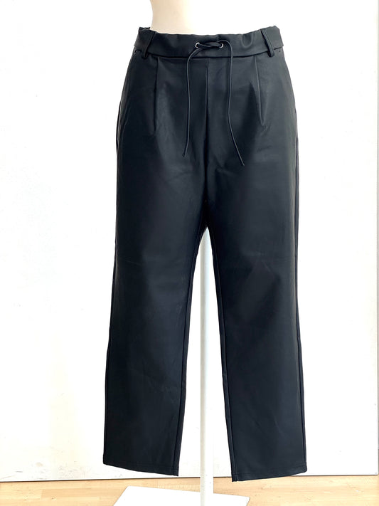 Pantalone ecopelle pinces
