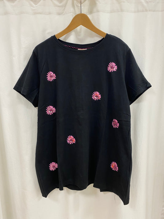 Curvy flower print t-shirt