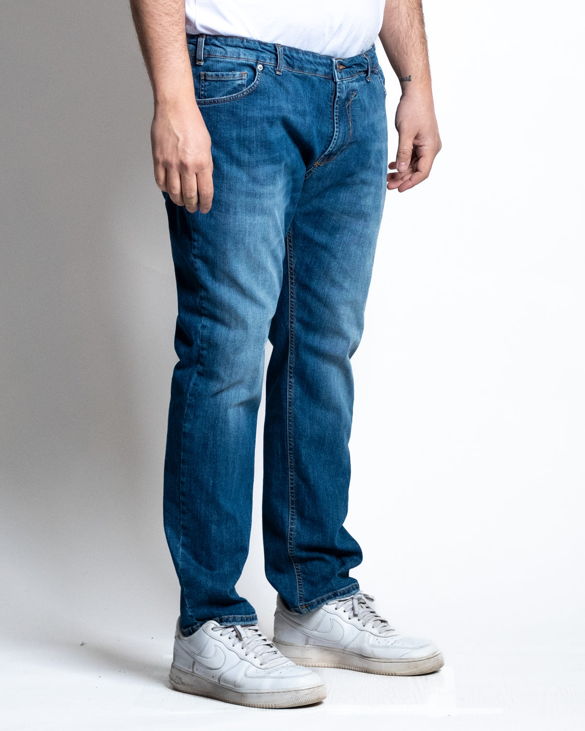 Jeans 5t sw rotture denim.