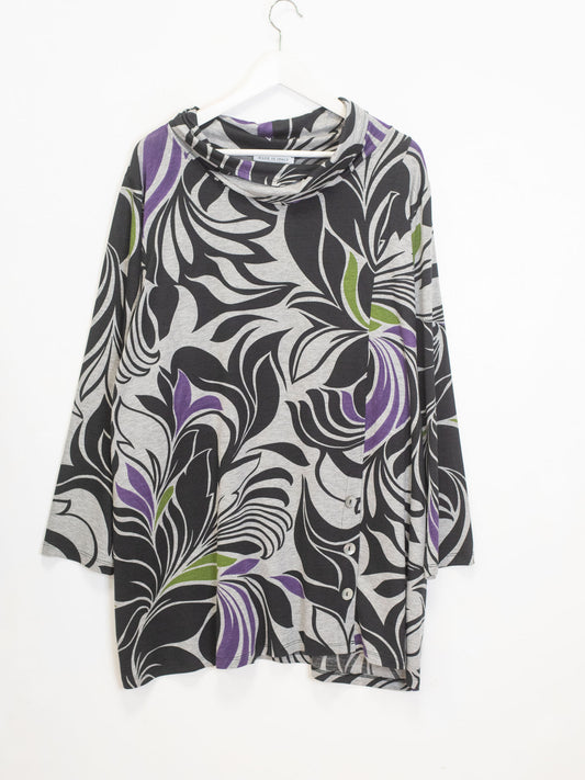 Gray patterned blouse