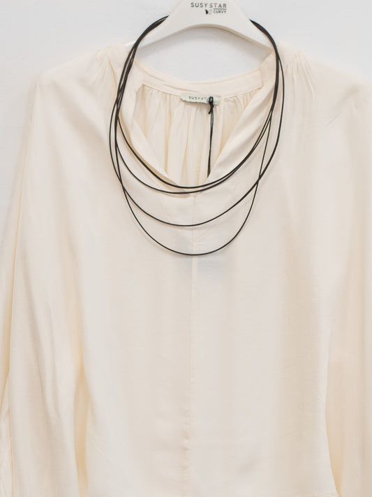 Blusa collana