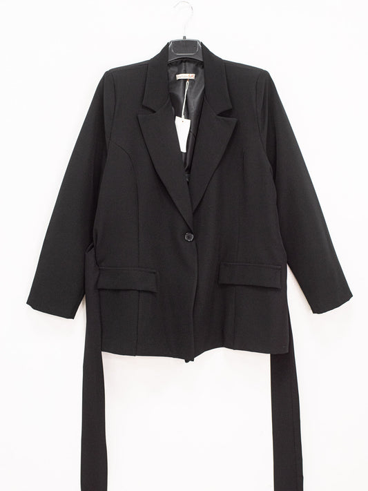 Blaze with curvy belt