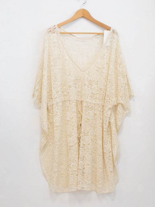 Poncho in pizzo
