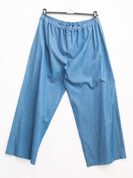 Pantalone denim leggero