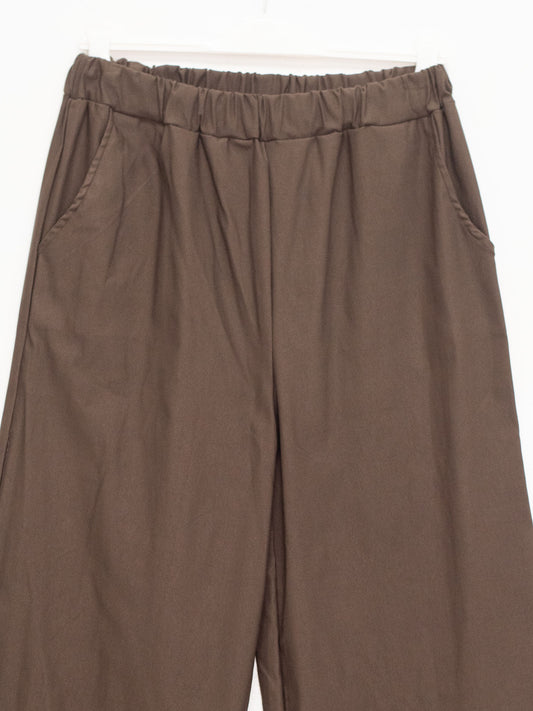 Soft stretch straight trousers