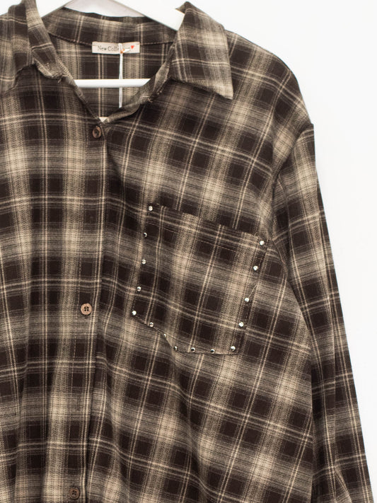 Camicia over quadri borchie