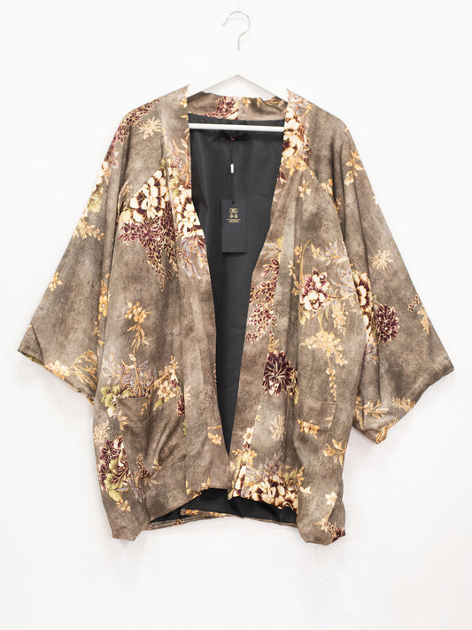 Caramel patterned kimono
