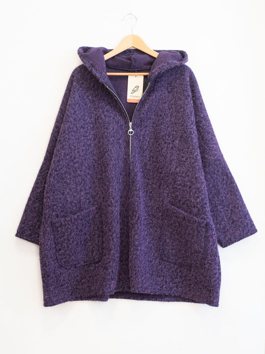 Women's oversized zip-up coat