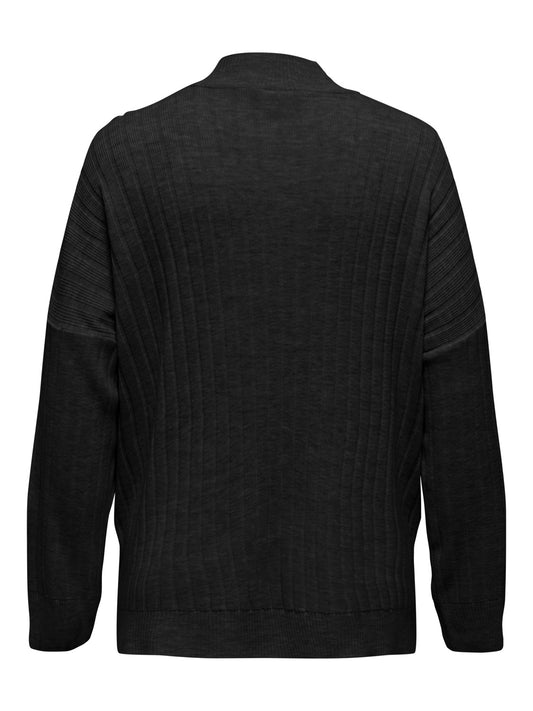 Loose-fitting high-neck knitwear