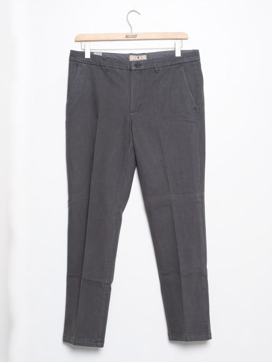 Solid color chino trousers