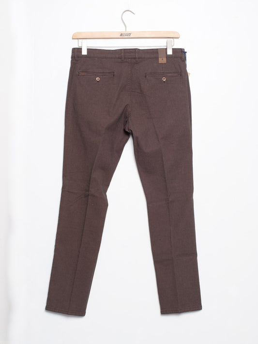Plus size micro-patterned chino trousers